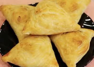 Puff pastry samsa with minced meat - very tasty and satisfying