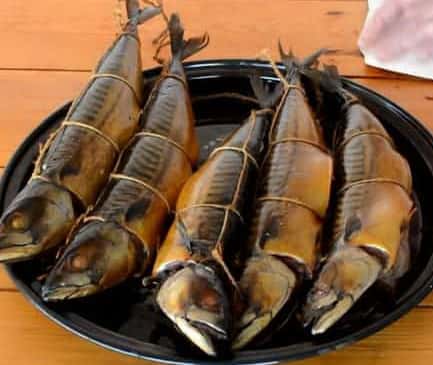 Hot smoked mackerel according to a step by step recipe with photo