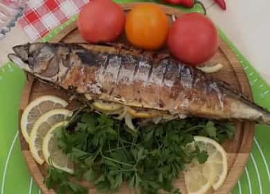 Mackerel on the grill according to a step by step recipe with photo