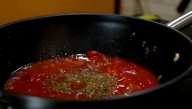 Add spices to make spaghetti