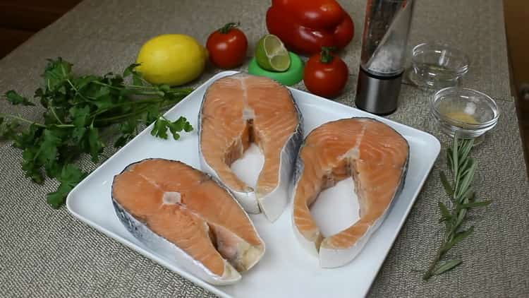 To prepare salmon steak in a pan, prepare the ingredients
