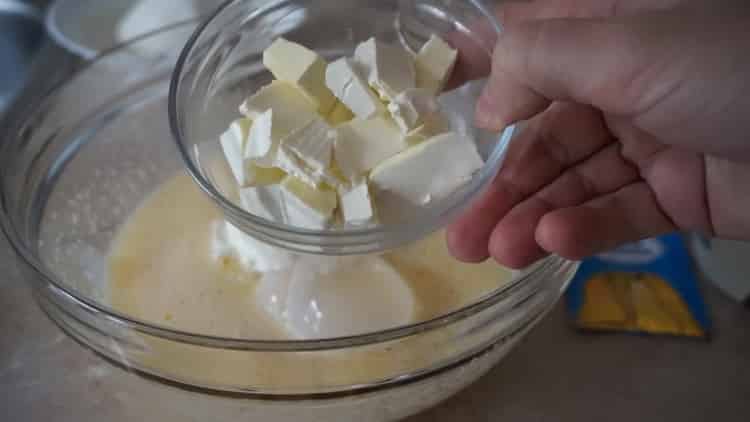 Dodajte maslac za izradu vafla