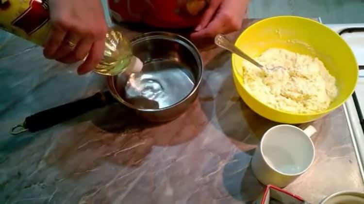 Para hacer rosquillas, caliente el aceite