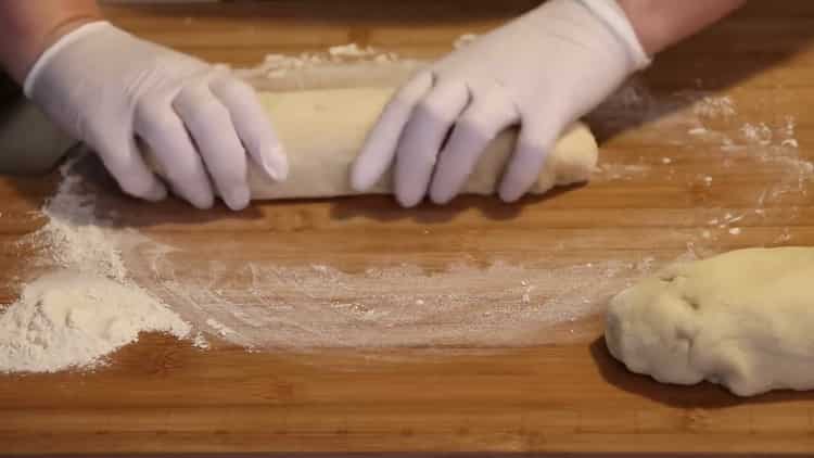 Pour faire des petits pains, diviser la pâte