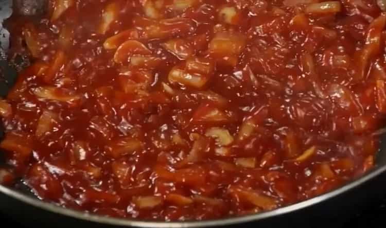 Spaghetti tomato sauce step by step recipe with photo