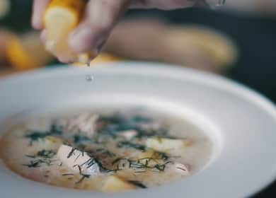 Poznata finska juha od lososa i vrhnja