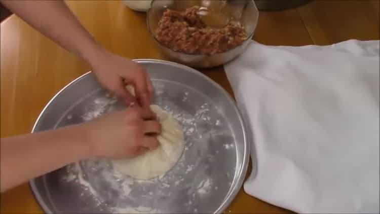 Form a product to make khachapuri with meat