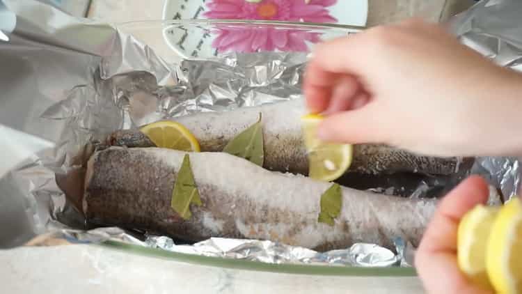 According to the recipe for making hake in the oven, chop the lemon