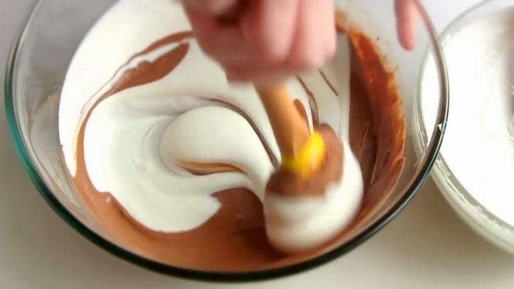 To make a cheesecake without baking, combine the ingredients for the filling