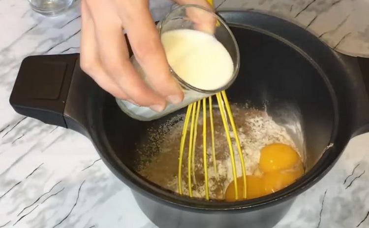 Ajouter du lait pour faire un gâteau