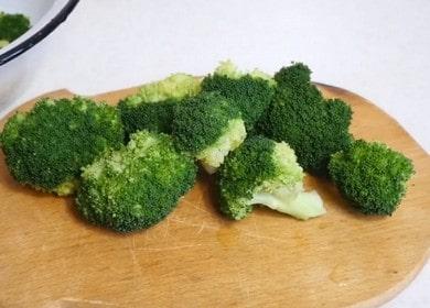 All about cooking broccoli: a step-by-step recipe with photos.