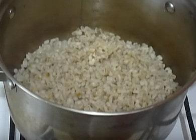 All about how to cook barley in water without soaking: a step by step recipe with a photo.