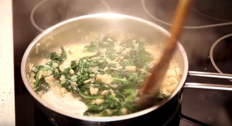 Stir the filling so that almost all the moisture evaporates.