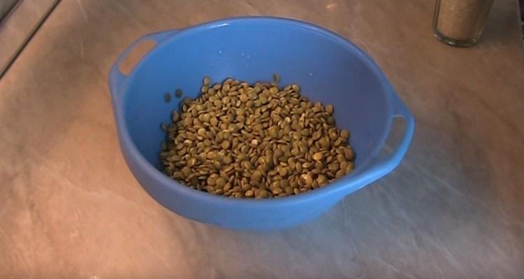 Wash lentils and soak in water.