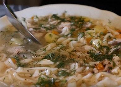 Nouilles au poulet - Préparation de la soupe tatare