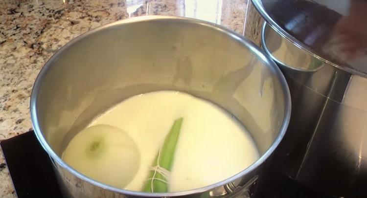 We spread herbs into the milk, a whole onion, so that they give it their smell.