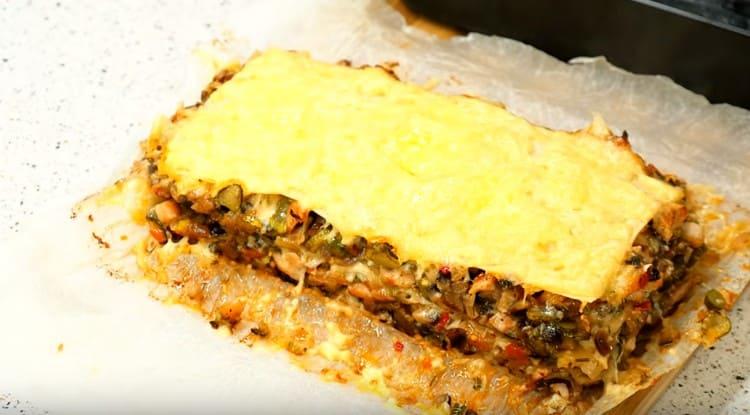 This minced lasagna made from pita bread in the oven is hearty, juicy and very tasty.