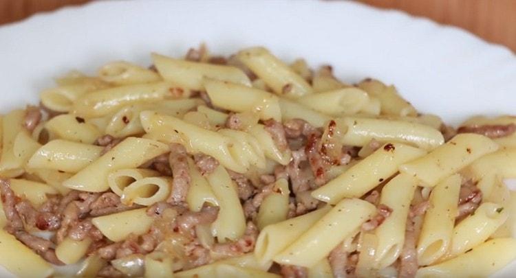 So we cooked pasta according to the naval recipe with minced meat.
