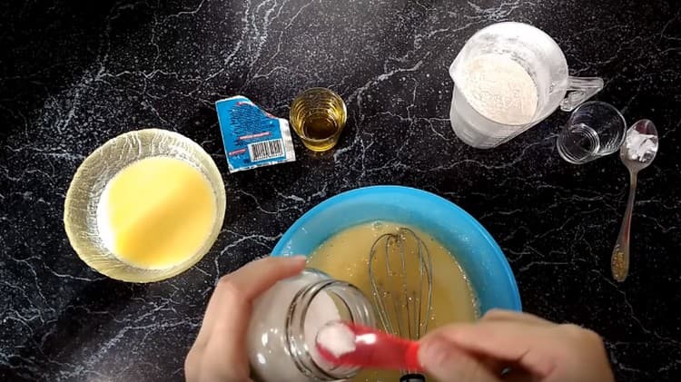 Add salt to the egg mass.