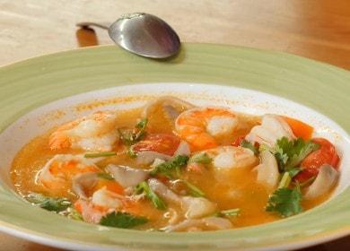 La receta de la famosa sopa de camarones tom yum 🦐