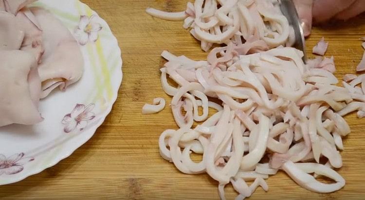 Squids cut into strips.