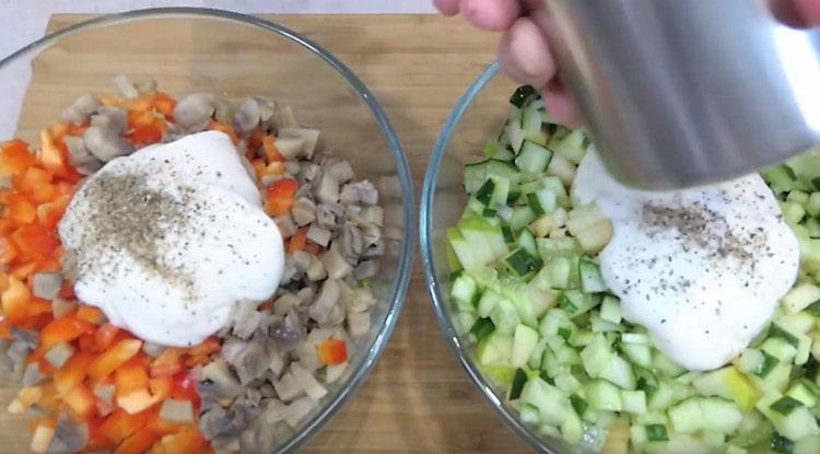 Season salads with mayonnaise, season with salt and pepper.