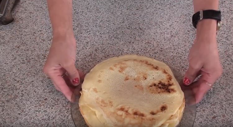 Fríe los panqueques de todas las tortillas cocidas.