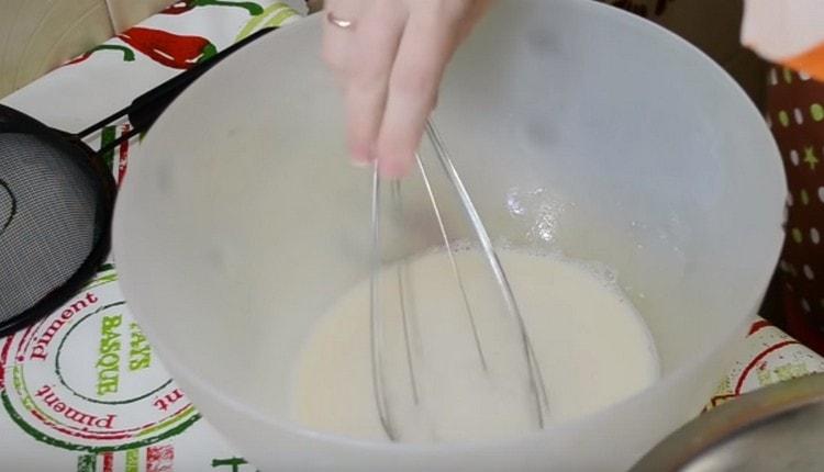 First, dissolve the yeast in warm milk.