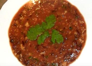 Preparem una deliciosa sopa amb mongetes vermelles segons una recepta pas a pas amb una foto.