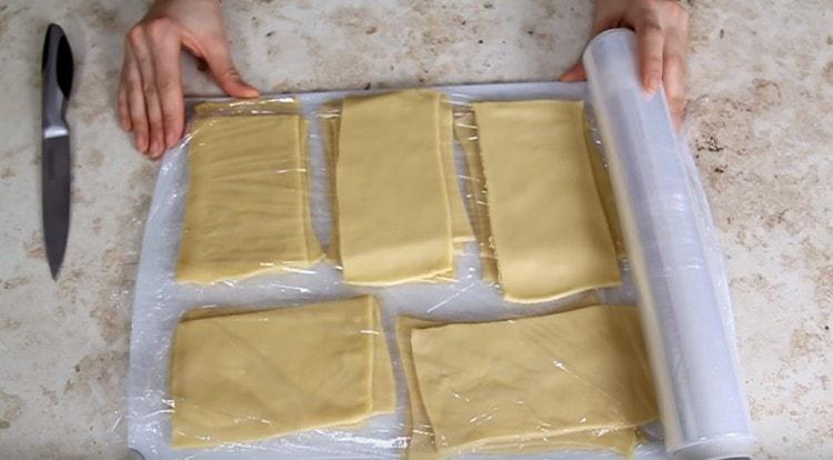 Comme vous pouvez le constater, il est tout à fait possible de préparer une telle pâte pour une lasagne maison.