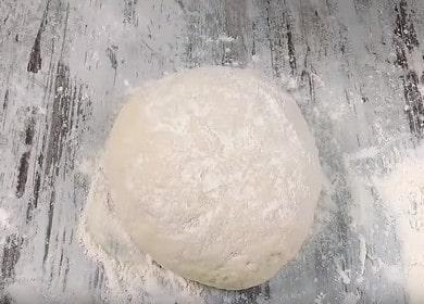 We prepare gentle yeast dough for pizza in milk according to a step-by-step recipe with a photo.