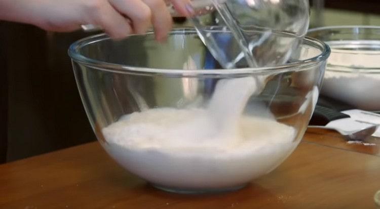 Pour dry ingredients into warmed milk.