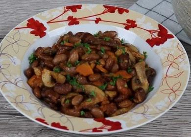We cook tasty beans with mushrooms according to a step-by-step recipe with a photo.