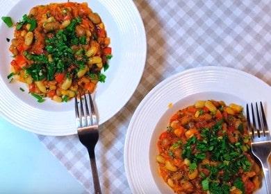 Beans in tomato sauce with vegetables - simple and delicious 🥗