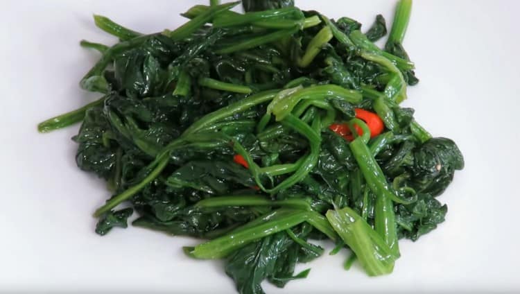 This recipe for making spinach allows you to quickly make a nutritious and healthy dish.
