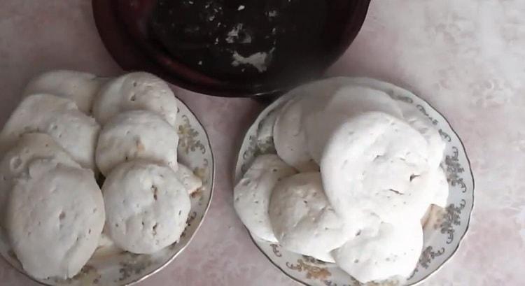 meringue in the microwave is ready