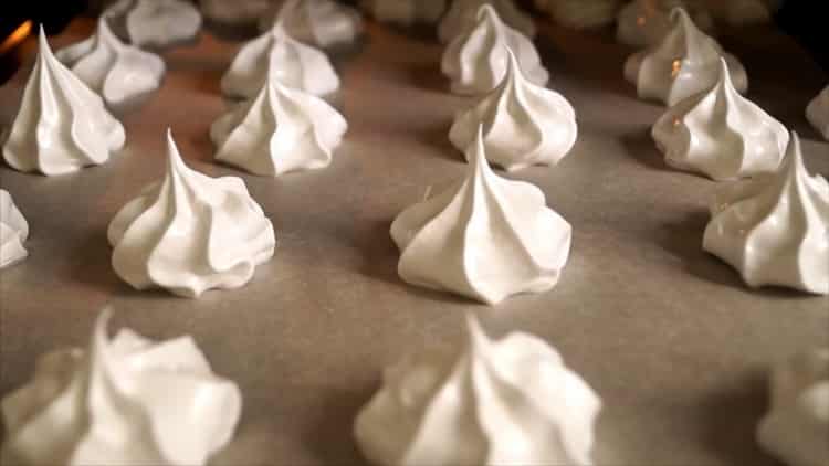 Zagrijte pećnicu kako biste napravili meringue