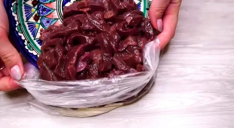 To cook beef stroganoff, cut the liver