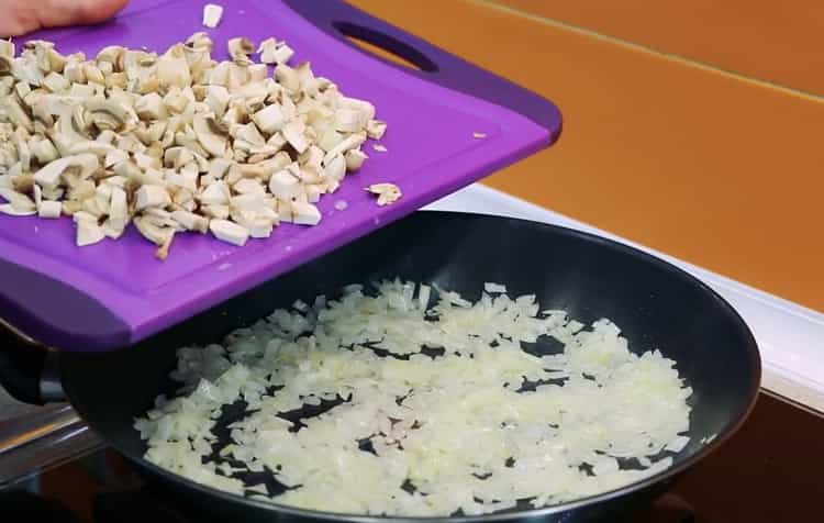 To prepare the dish, put the mushrooms in a pan