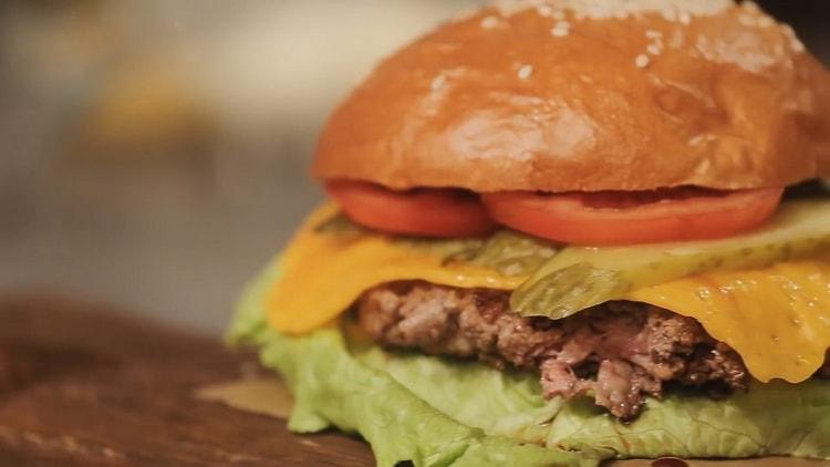 The recipe for a delicious burger at home