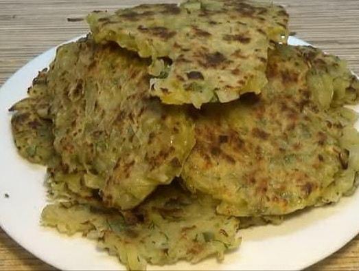 Delicious potato pancakes without eggs - a very simple recipe 🍲