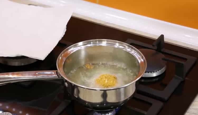 To make fried ice cream, fry the workpiece