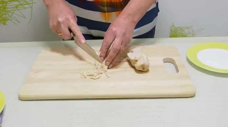 To make julienne, chop the meat