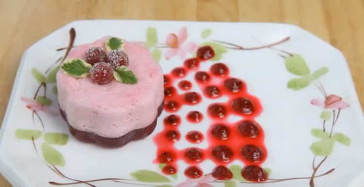 cranberry mousse is ready