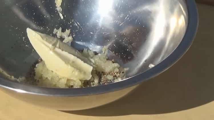 Prepara los ingredientes para los camarones