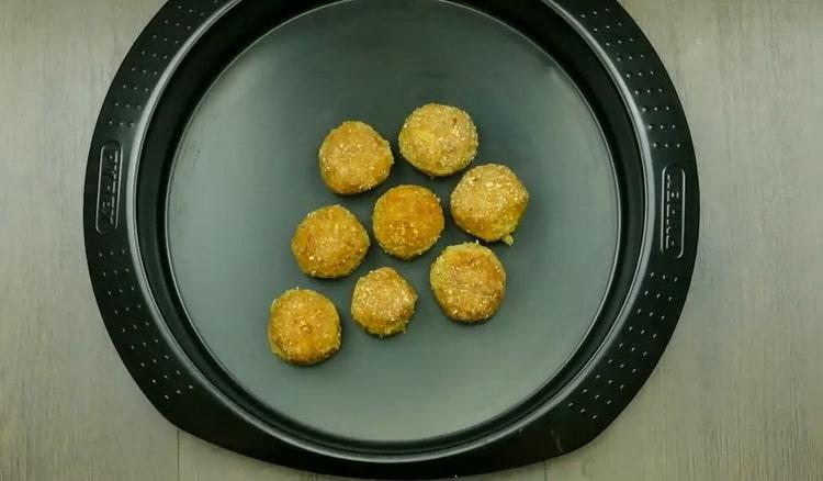 to prepare meatballs, prepare a baking sheet