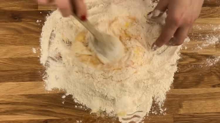 Pentru prepararea lasanei, pregătiți ingredientele