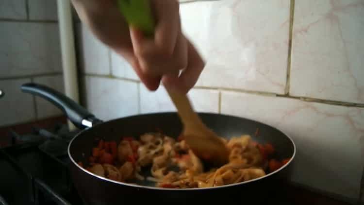 To make udon noodles, mix meat and noodles