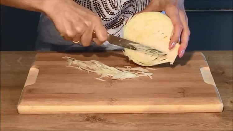 Cómo cocinar rollos de repollo perezoso con arroz de repollo y carne picada