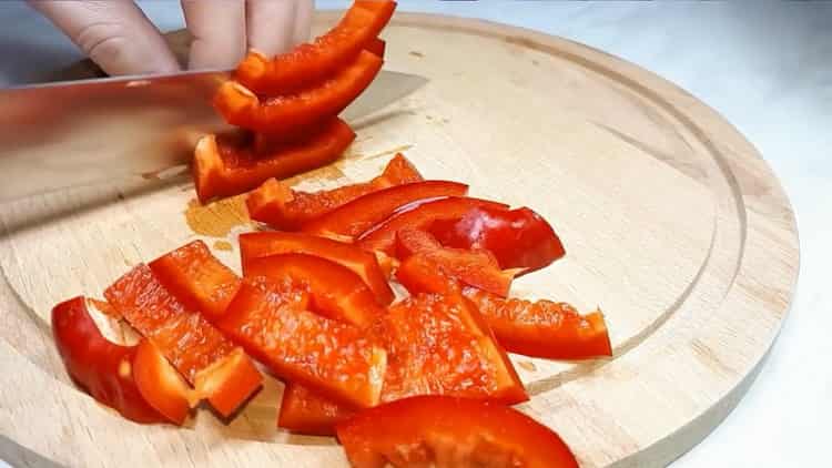 To prepare lecho for the winter, chop the pepper